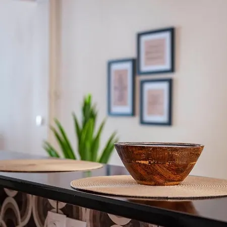 Elegant 2 Ba Close To Metro Station Athen