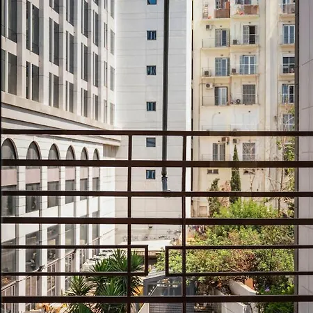 Apartment Elegant 2 Ba Close To Metro Station Athen